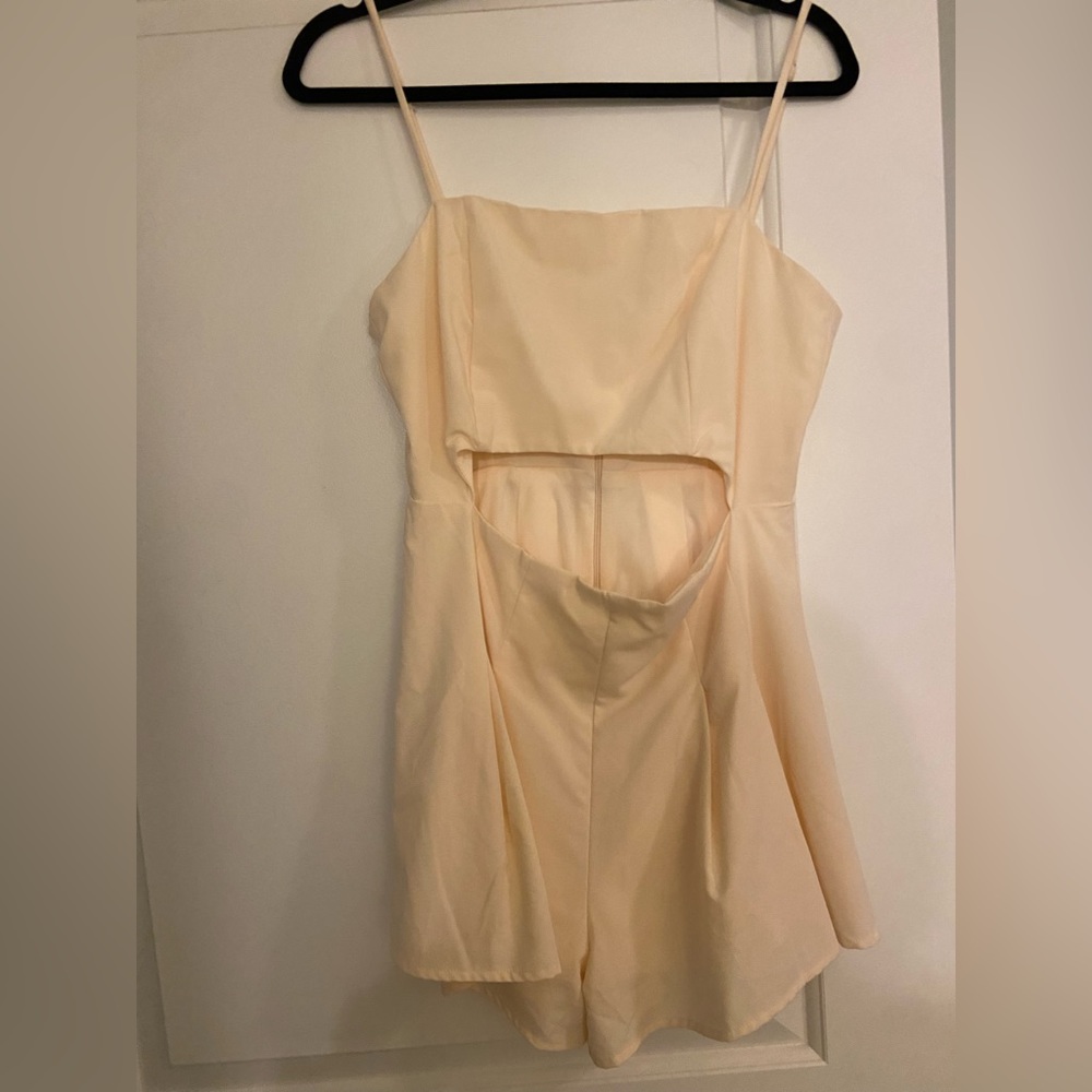 MABLE cut-out off-white pleated romper Size M